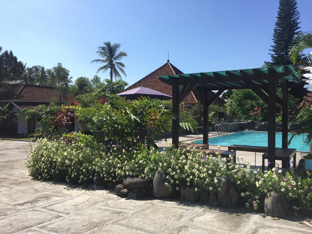 Hotel Minak Jinggo Бануванги Екстериор снимка