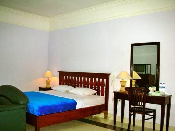 Hotel Minak Jinggo Бануванги Екстериор снимка